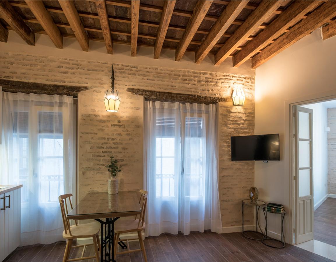סביליה Santa Maria Apartments מראה חיצוני תמונה