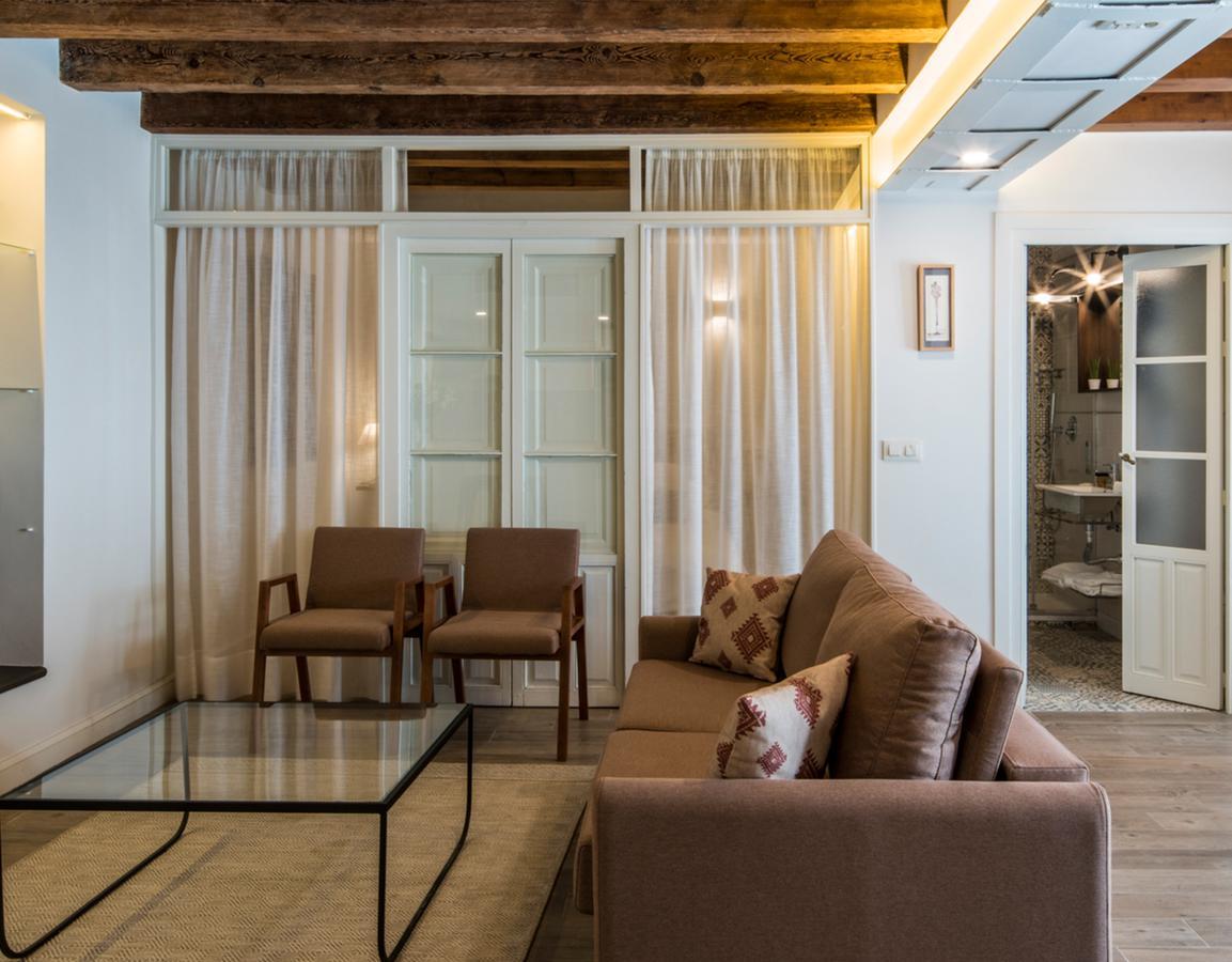סביליה Santa Maria Apartments מראה חיצוני תמונה