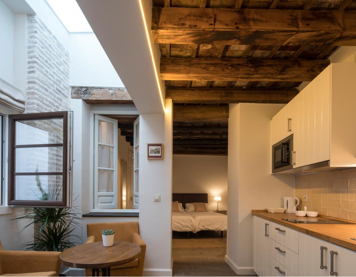 סביליה Santa Maria Apartments מראה חיצוני תמונה