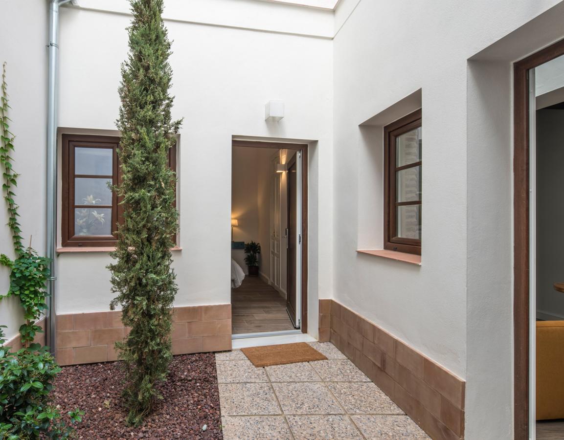 סביליה Santa Maria Apartments מראה חיצוני תמונה